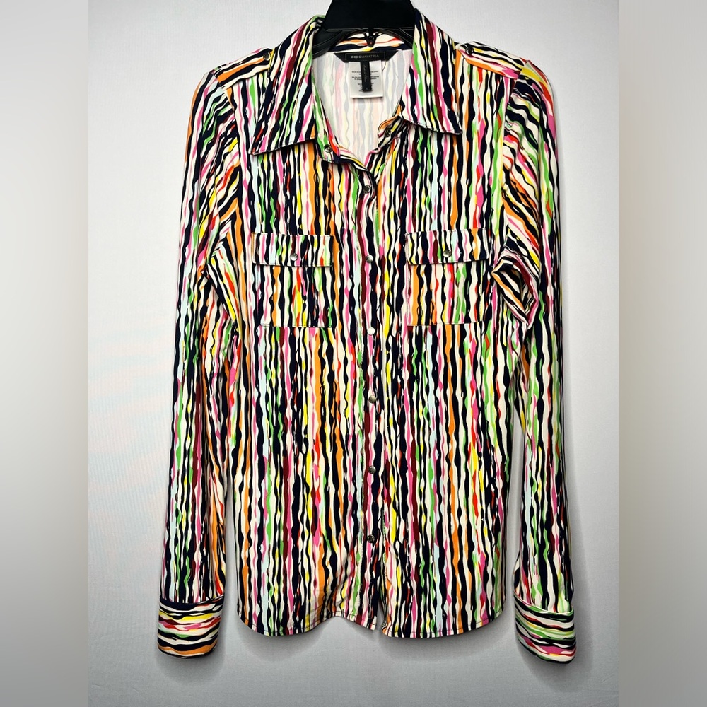 BCBG MAXAZRIA Snap closure dressy shirt